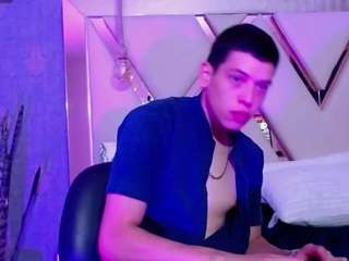 Dominate_alisson live cam preview