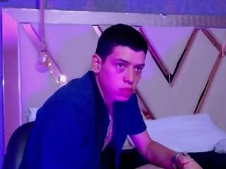 Dominate_alisson