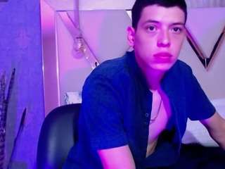 Dominate_alisson
