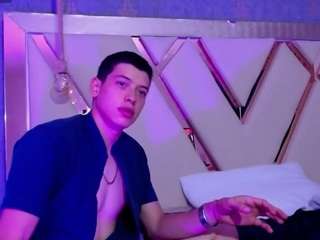 Dominate_alisson