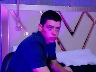 Dominate_alisson live cam preview