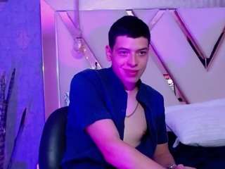 Dominate_alisson