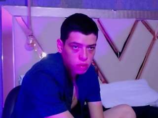Dominate_alisson