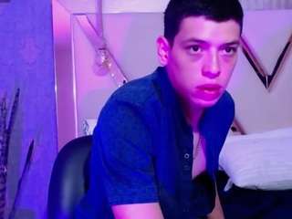 Dominate_alisson
