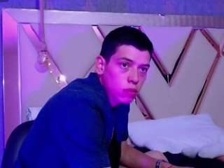 Dominate_alisson