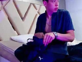 Dominate_alisson