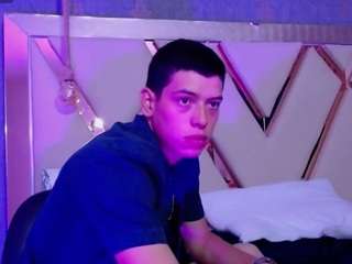 Dominate_alisson live cam preview