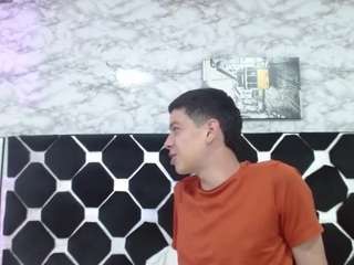 Dominate_alisson live cam preview