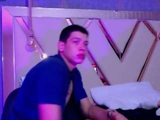 Dominate_alisson
