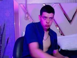 Dominate_alisson