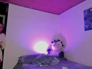 lola-leah Live Webcam on CamSoda