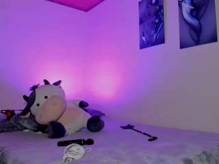 lola-leah Live Webcam on CamSoda