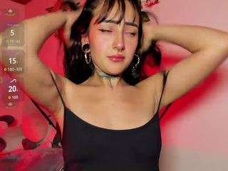 lola-leah live cam profile