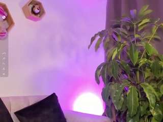 lola-leah camsoda