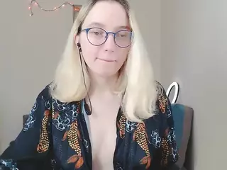 kiratarot's Live Sex Cam Show