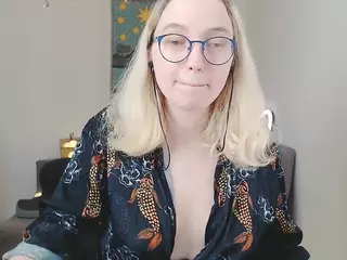kiratarot's Live Sex Cam Show