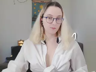 kiratarot's Live Sex Cam Show