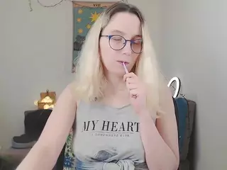 kiratarot's Live Sex Cam Show