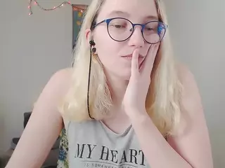 kiratarot's Live Sex Cam Show