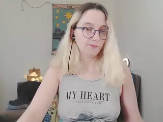 kiratarot's Live Sex Cam Show