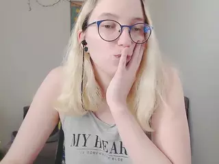 kiratarot's Live Sex Cam Show