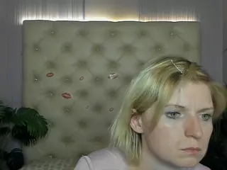 LenaPaulles's Live Sex Cam Show