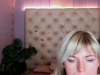 LenaPaulles's Live Sex Cam Show