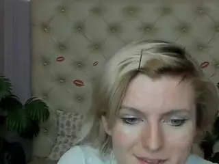 LenaPaulles's Live Sex Cam Show