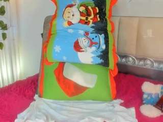 michellgonzalez Live Webcam on {site_name}