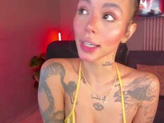 suniipuffle Live Webcam on CamSoda