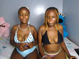 glowingjewel Live Webcam on CamSoda