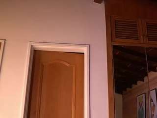 Izzy Wild live webcam show