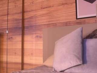 Izzy Wild live cam preview
