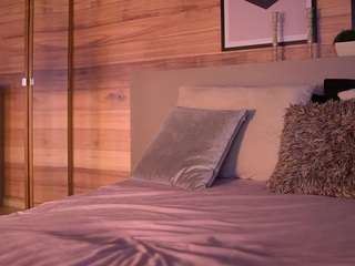 Izzy Wild live cam preview