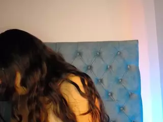 Paola2Lyon's Live Sex Cam Show