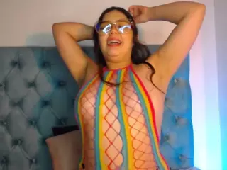 Paola2Lyon's Live Sex Cam Show