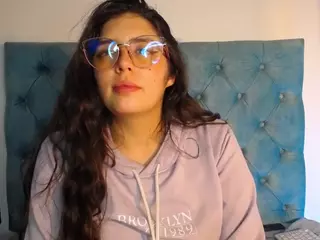 Paola2Lyon's Live Sex Cam Show