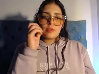Paola2Lyon's Live Sex Cam Show
