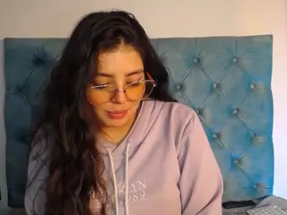 Paola2Lyon's Live Sex Cam Show