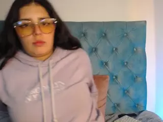 Paola2Lyon's Live Sex Cam Show