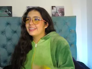 Paola2Lyon's Live Sex Cam Show