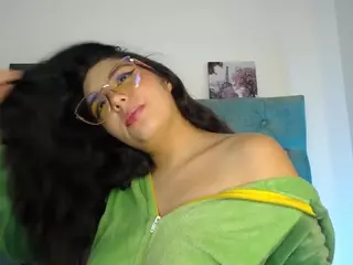 Paola2Lyon's Live Sex Cam Show