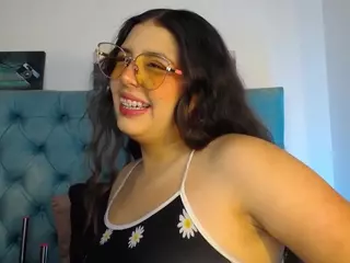 Paola2Lyon's Live Sex Cam Show