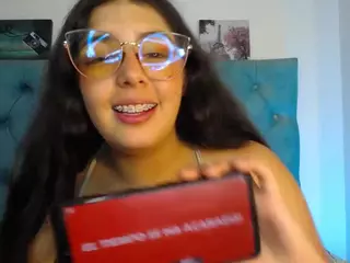 Paola2Lyon's Live Sex Cam Show