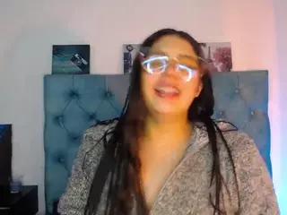 Paola2Lyon's Live Sex Cam Show