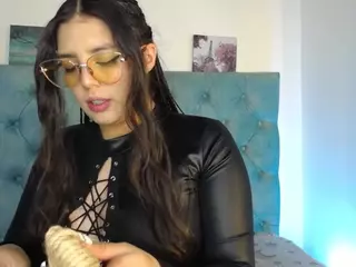 Paola2Lyon's Live Sex Cam Show