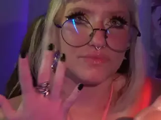 AlexTheKitten's Live Sex Cam Show