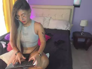 Dizzy-kitten's Live Sex Cam Show