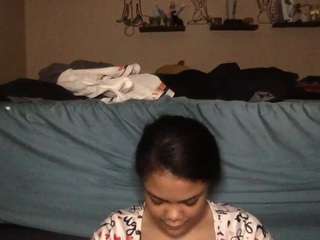 infinitiwhitebaby webcam