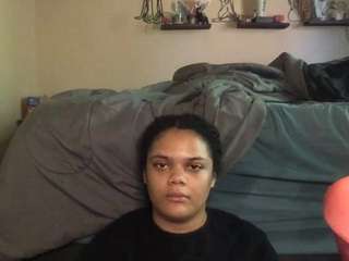 infinitiwhitebaby from CamSoda is Freechat
